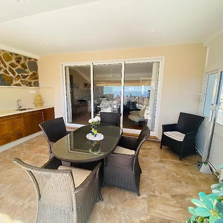 בית נופש The Feelgood House With Jacuzzi And Ocean View לאס פאלמס דה גראן קנאריה
